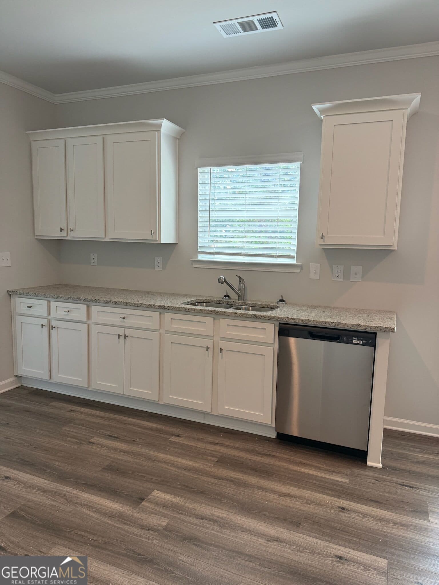 4 bedroom, 3.5 bathroom, 3,089 sq ft townhouse for sale at 116 Hampton Way, Macon, GA 31220 — photo 8