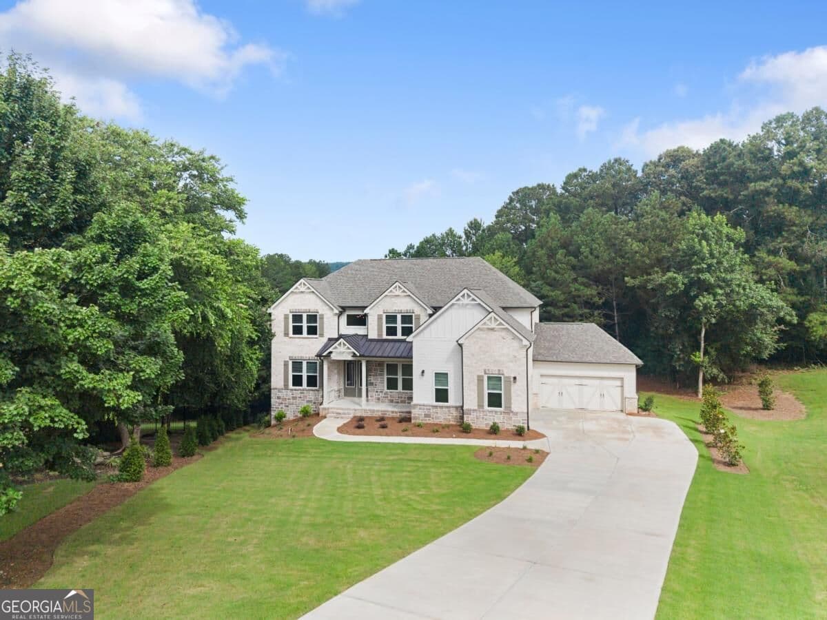 5 bedroom, 4.5 bathroom, 4,200 sq ft single family residence for sale at 4538 Meadowland Way, Flowery Branch, GA 30542