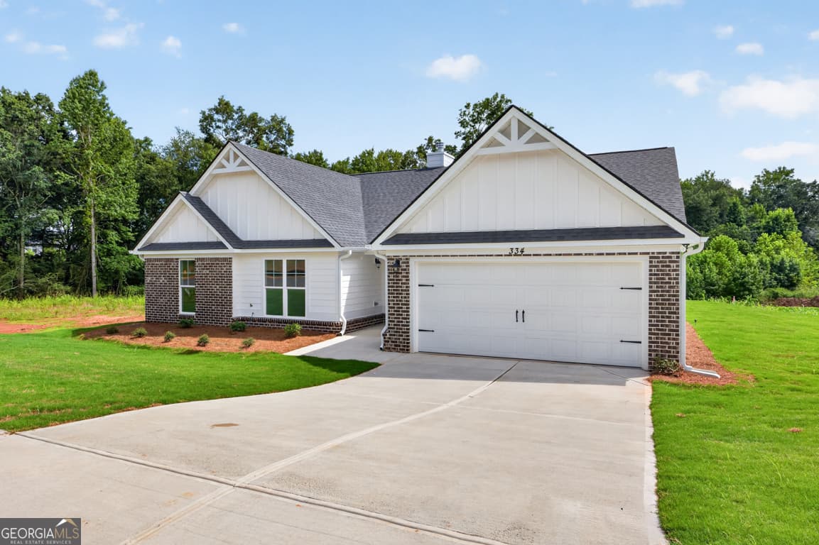 4 bedroom, 2.5 bathroom, 2,250 sq ft single family residence for sale at 334 Tallulah Court 15, Jefferson, GA 30549 — photo 2