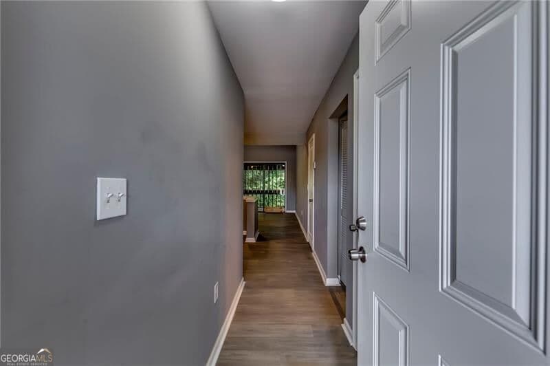 2 bedroom, 1 bathroom, 1,116 sq ft condominium for sale at 3281 Blazing Pine Knoll B, Decatur, GA 30034 — photo 2