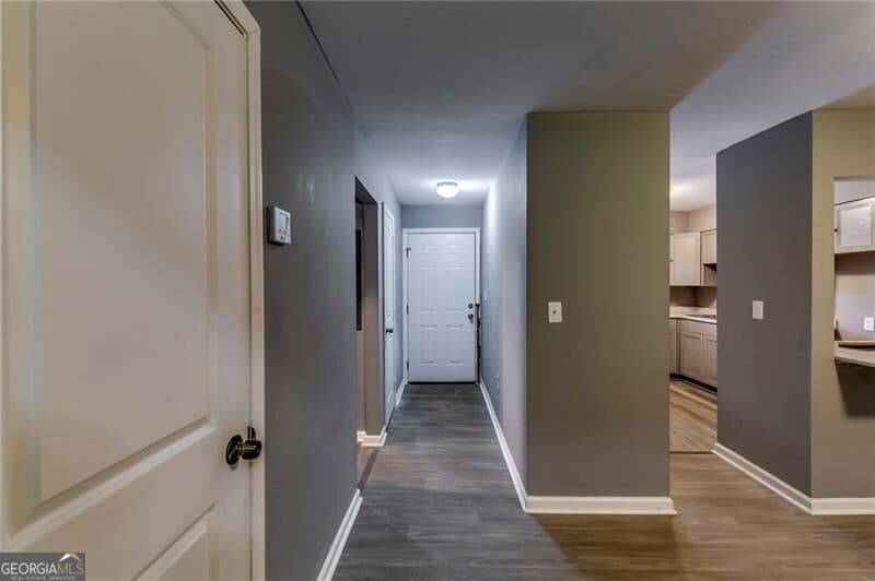 2 bedroom, 1 bathroom, 1,116 sq ft condominium for sale at 3281 Blazing Pine Knoll B, Decatur, GA 30034 — photo 3