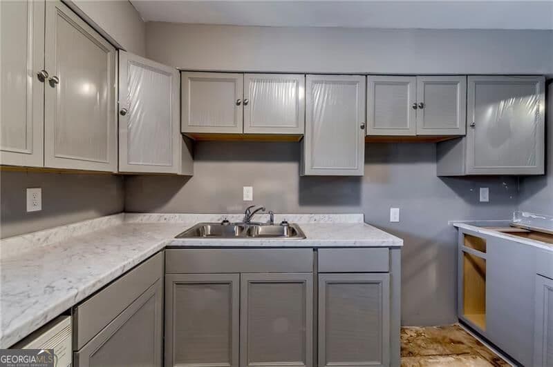 2 bedroom, 1 bathroom, 1,116 sq ft condominium for sale at 3281 Blazing Pine Knoll B, Decatur, GA 30034 — photo 10