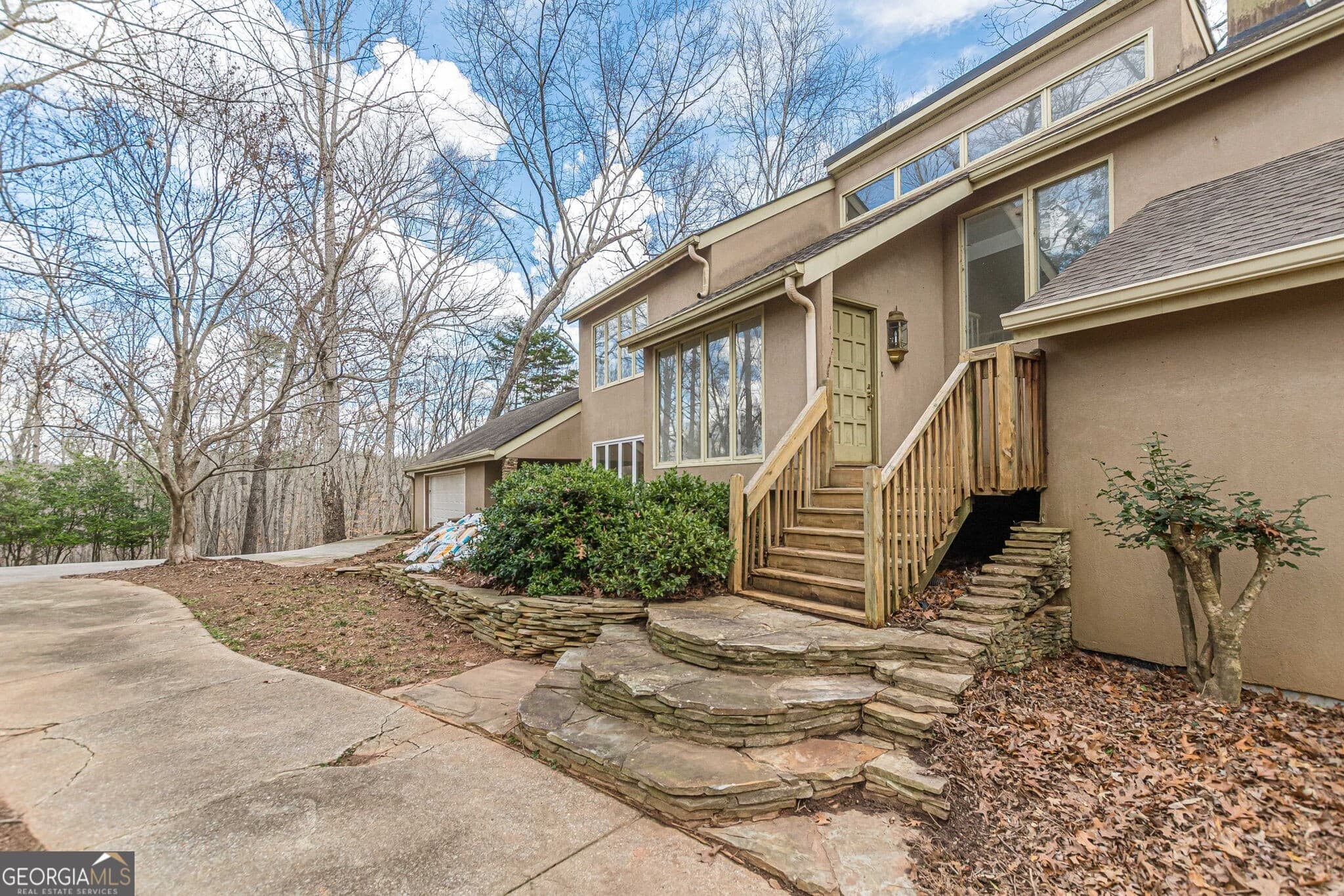 5 bedroom, 3.5 bathroom, 3,045 sq ft single family residence for sale at 5751 Five Notch Trail, Douglasville, GA 30135 — photo 1 of 38