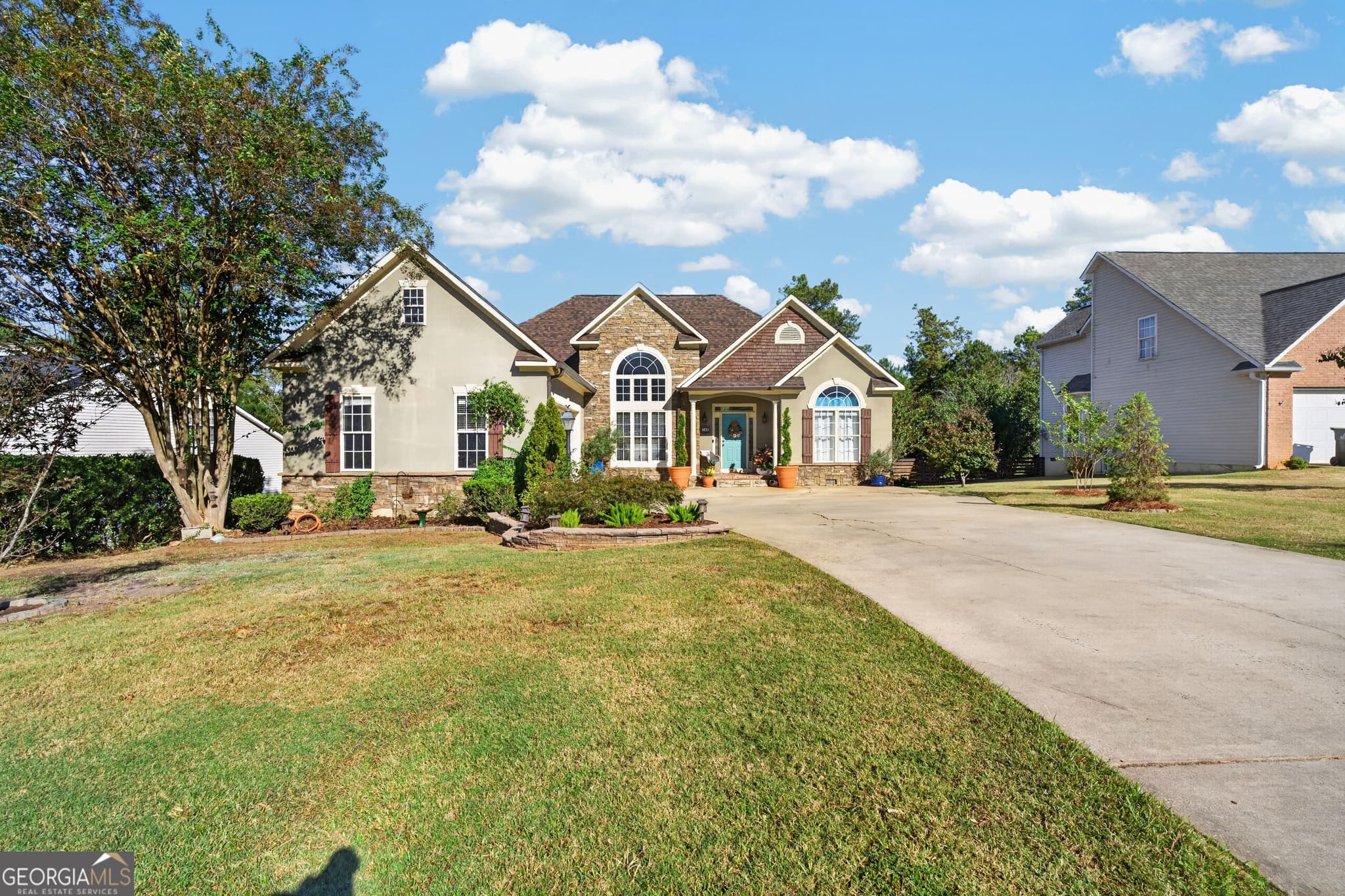 3 bedroom, 2 bathroom, 1,833 sq ft single family residence for sale at 148 Masters Cove, Macon, GA 31211