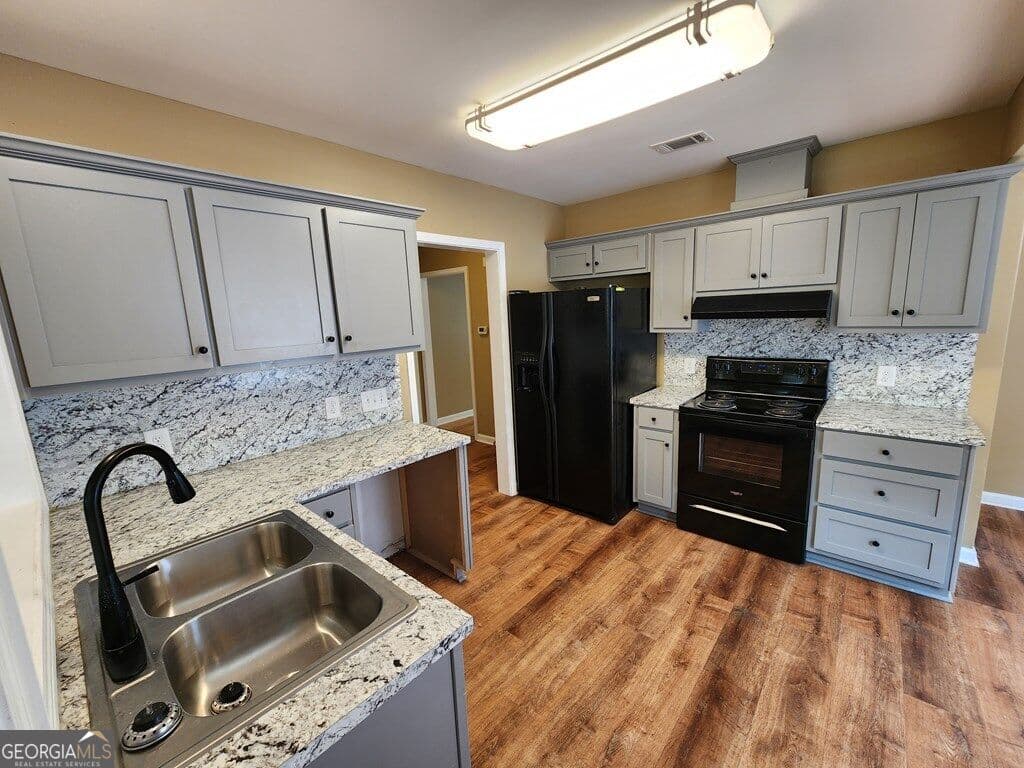 3 bedroom, 2 bathroom, 1,777 sq ft single family residence for sale at 3426 17TH AVENUE, Columbus, GA 31904 — photo 8