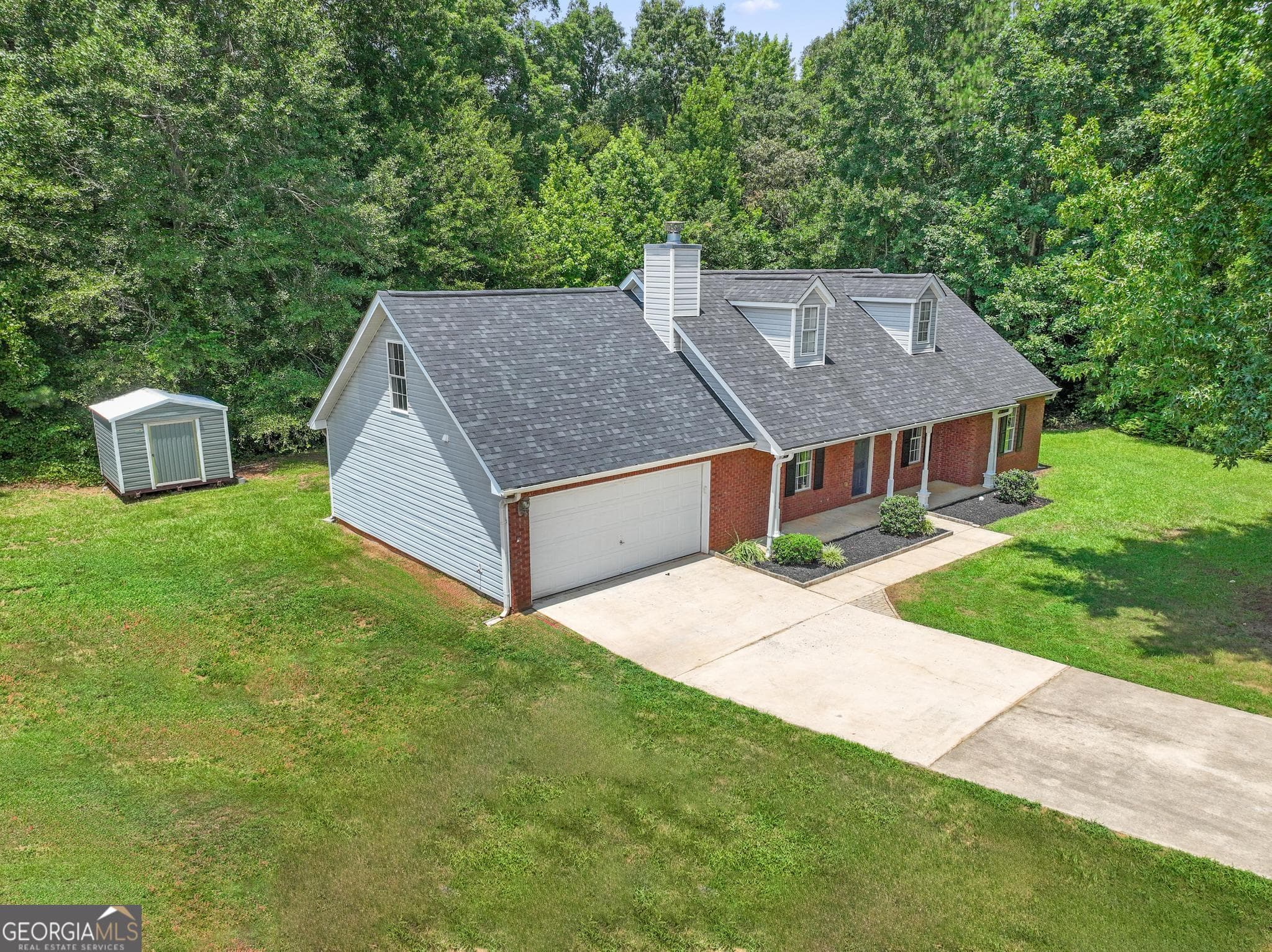 3 bedroom, 2 bathroom, 1,669 sq ft single family residence for sale at 169 Meadow View Drive, Jackson, GA 30233 — photo 7