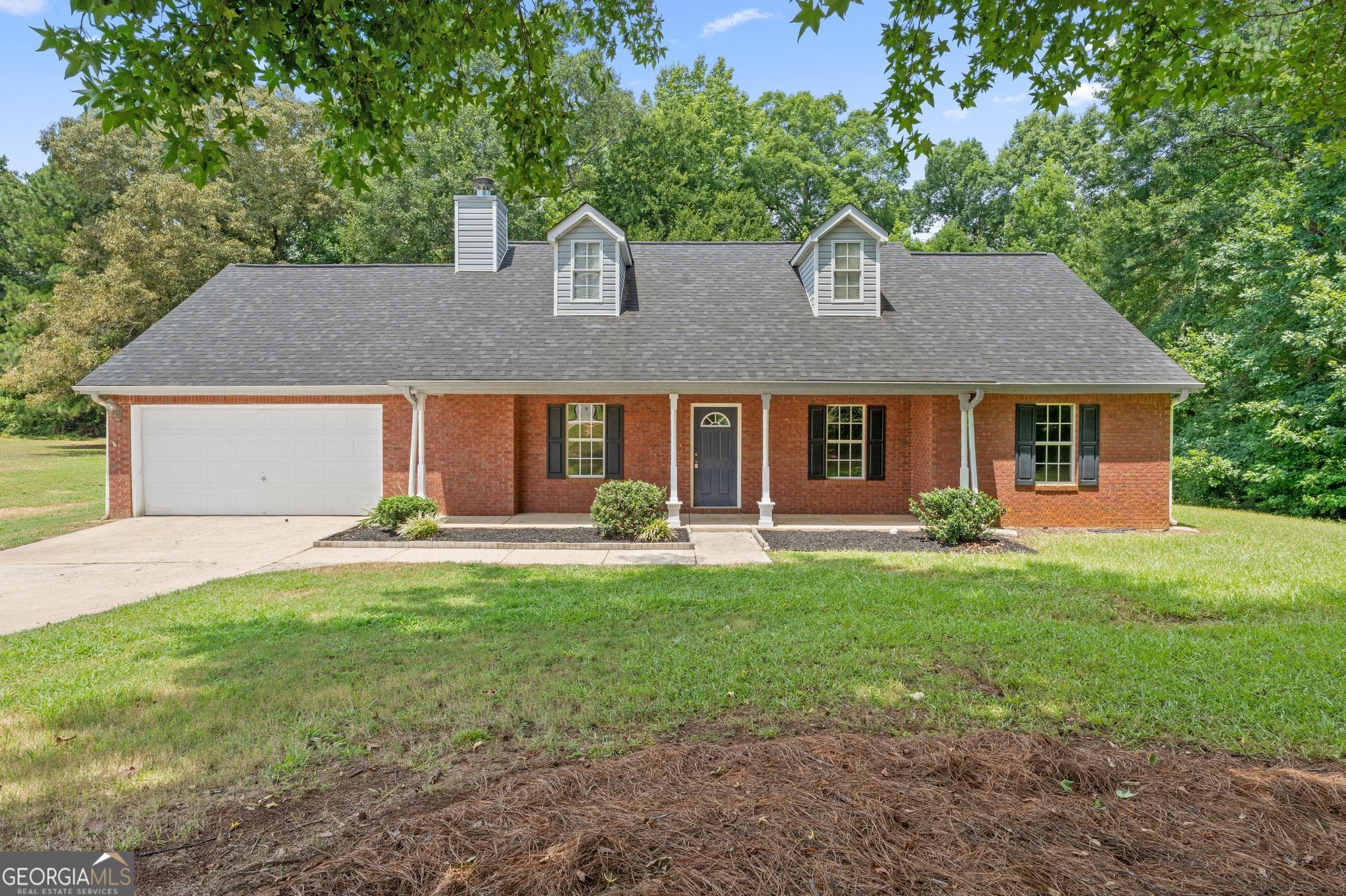 3 bedroom, 2 bathroom, 1,669 sq ft single family residence for sale at 169 Meadow View Drive, Jackson, GA 30233