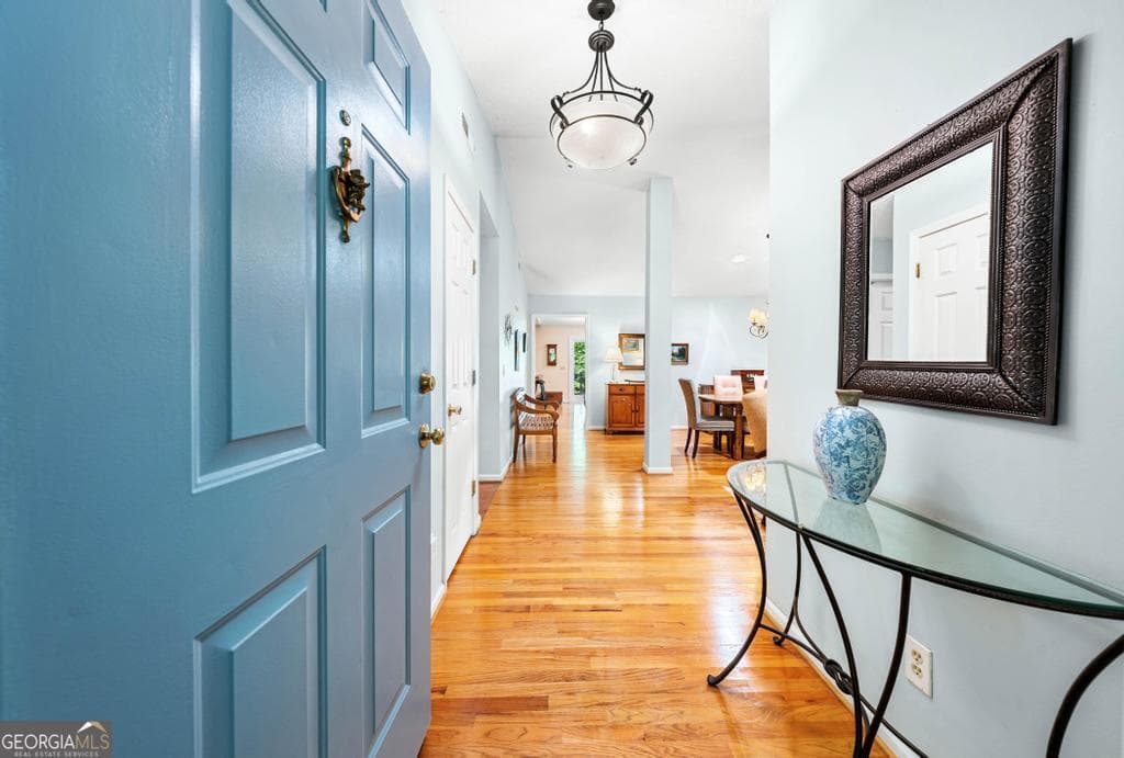 3 bedroom, 2 bathroom, 2,020 sq ft single family residence for sale at 1303 South Arrowhead Drive, Westminster, SC 29693 — photo 5
