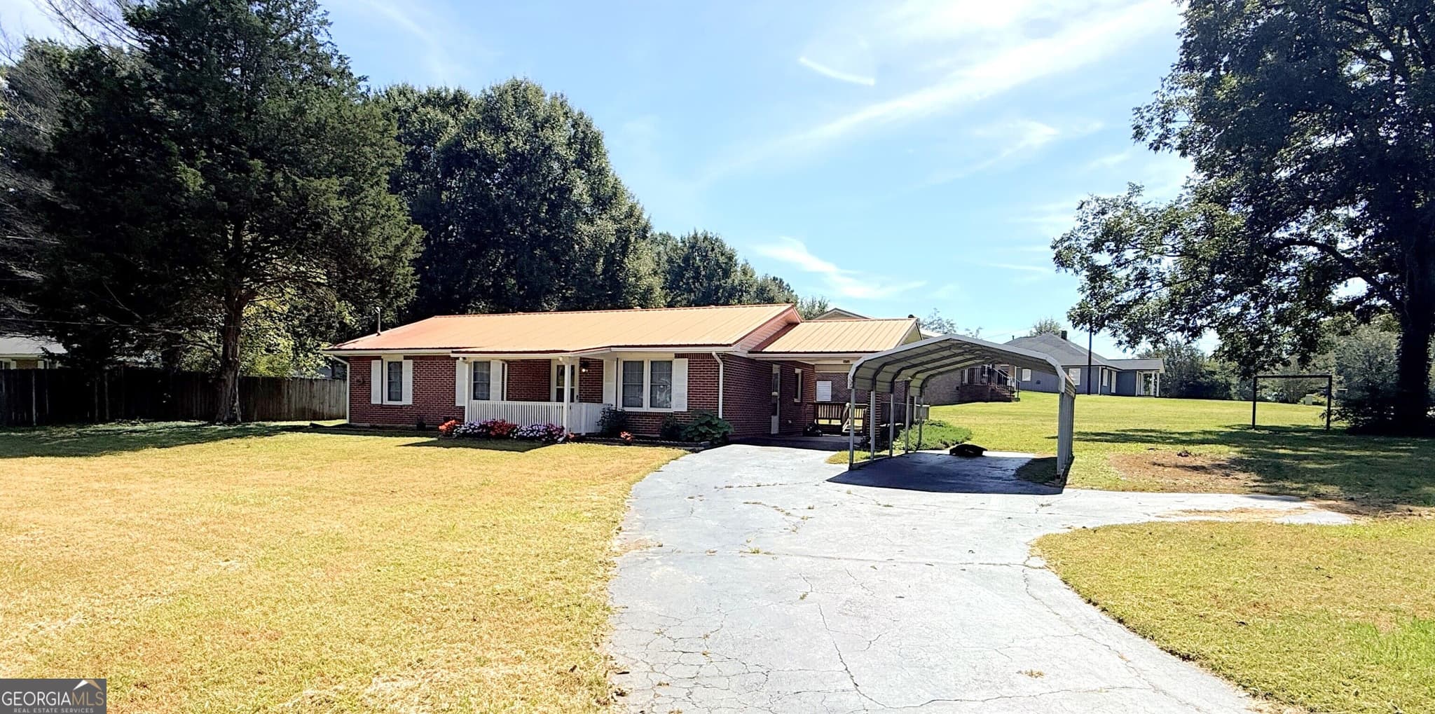 3 bedroom, 1 bathroom, 1,260 sq ft single family residence for rent at 611 Mitchell Avenue, Bowdon, GA 30108 for $1,499 a month — photo 2