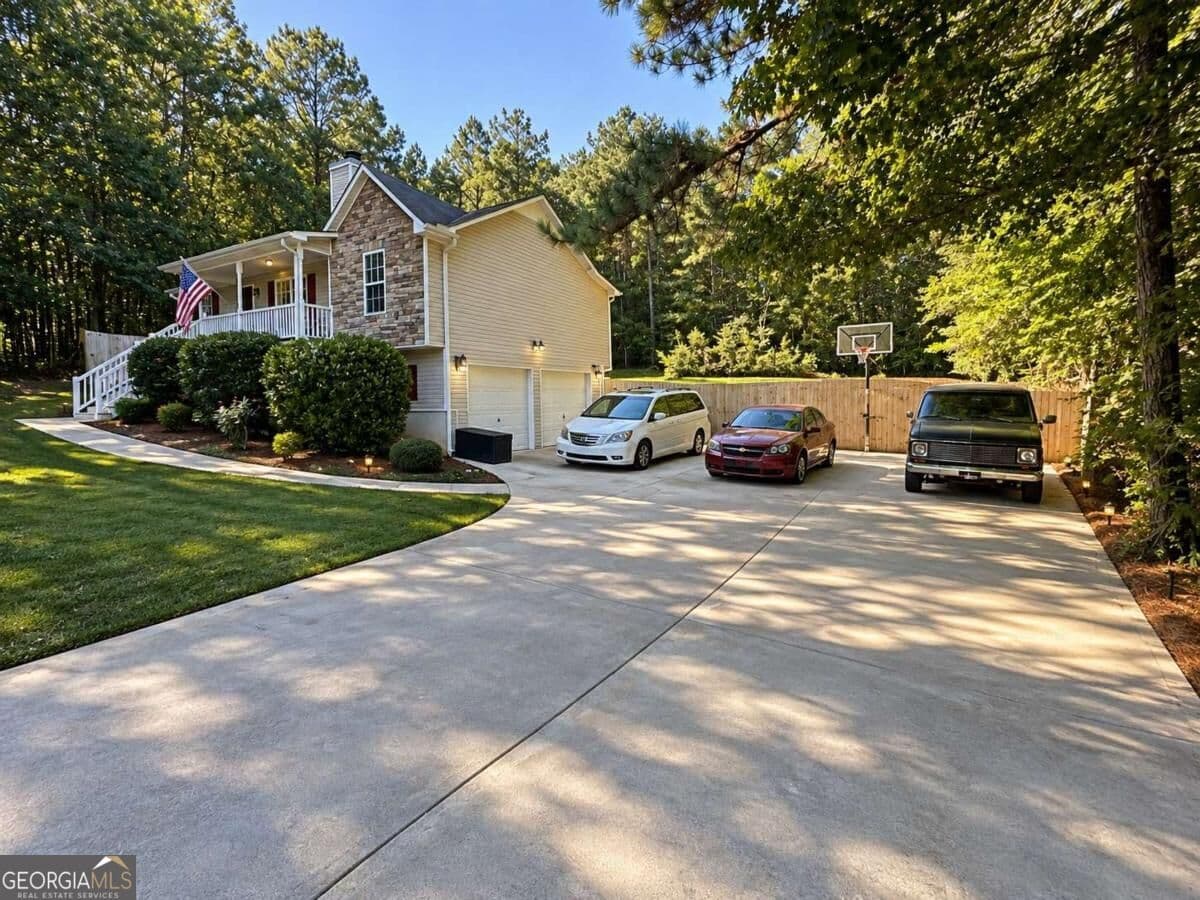 4 bedroom, 3 bathroom single family residence for sale at 178 Pebblebrook Way, Temple, GA 30179 — photo 2