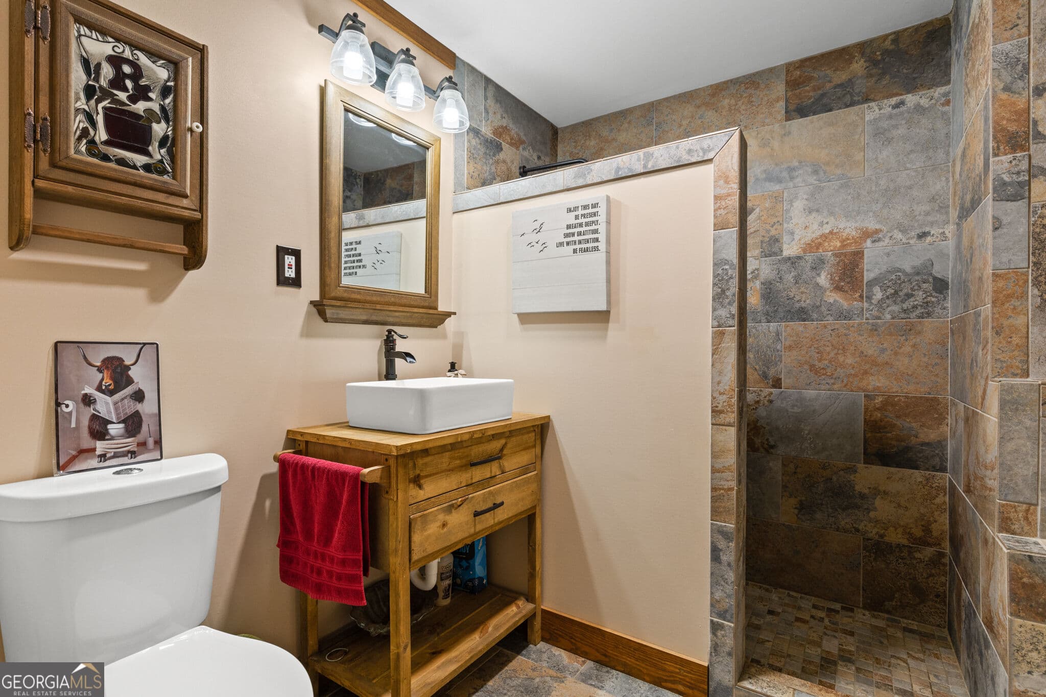 4 bedroom, 2 bathroom, 1,512 sq ft cabin,single family residence for sale at 121 Redbird Drive, Blairsville, GA 30512 — photo 10