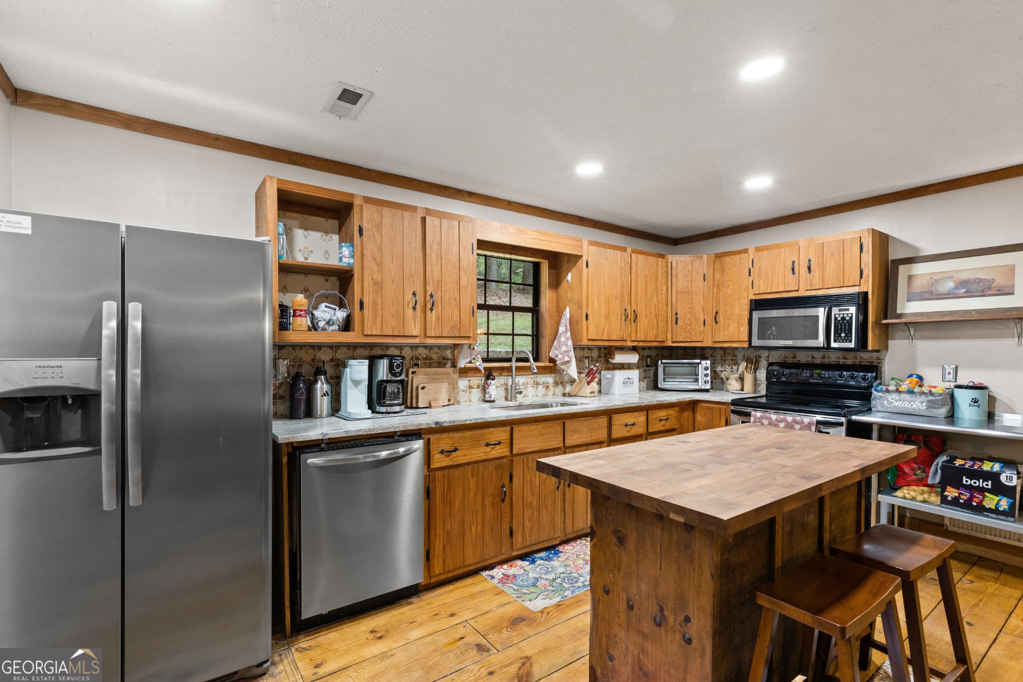4 bedroom, 2 bathroom, 1,512 sq ft cabin,single family residence for sale at 121 Redbird Drive, Blairsville, GA 30512 — photo 8