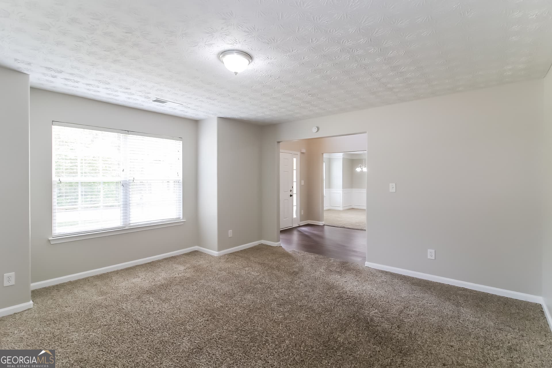 5 bedroom, 3 bathroom, 4,489 sq ft single family residence for sale at 7634 Pine Gables Drive, Riverdale, GA 30296 — photo 6