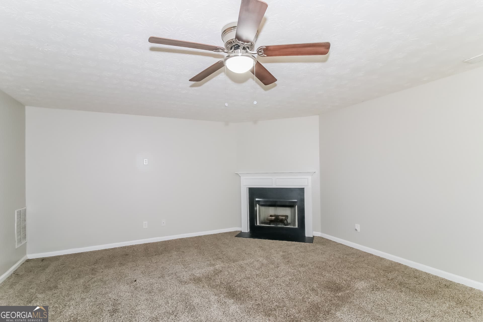 5 bedroom, 3 bathroom, 4,489 sq ft single family residence for sale at 7634 Pine Gables Drive, Riverdale, GA 30296 — photo 7