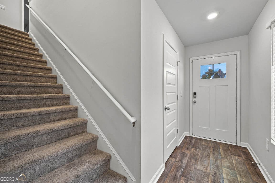 4 bedroom, 2.5 bathroom, 2,605 sq ft single family residence for sale at 66 Autumns Wood Drive, Brunswick, GA 31525 — photo 6