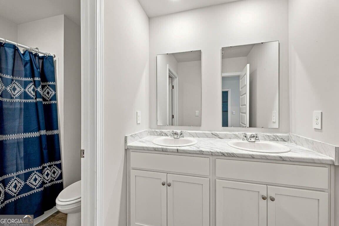 4 bedroom, 2.5 bathroom, 2,605 sq ft single family residence for sale at 66 Autumns Wood Drive, Brunswick, GA 31525 — photo 4