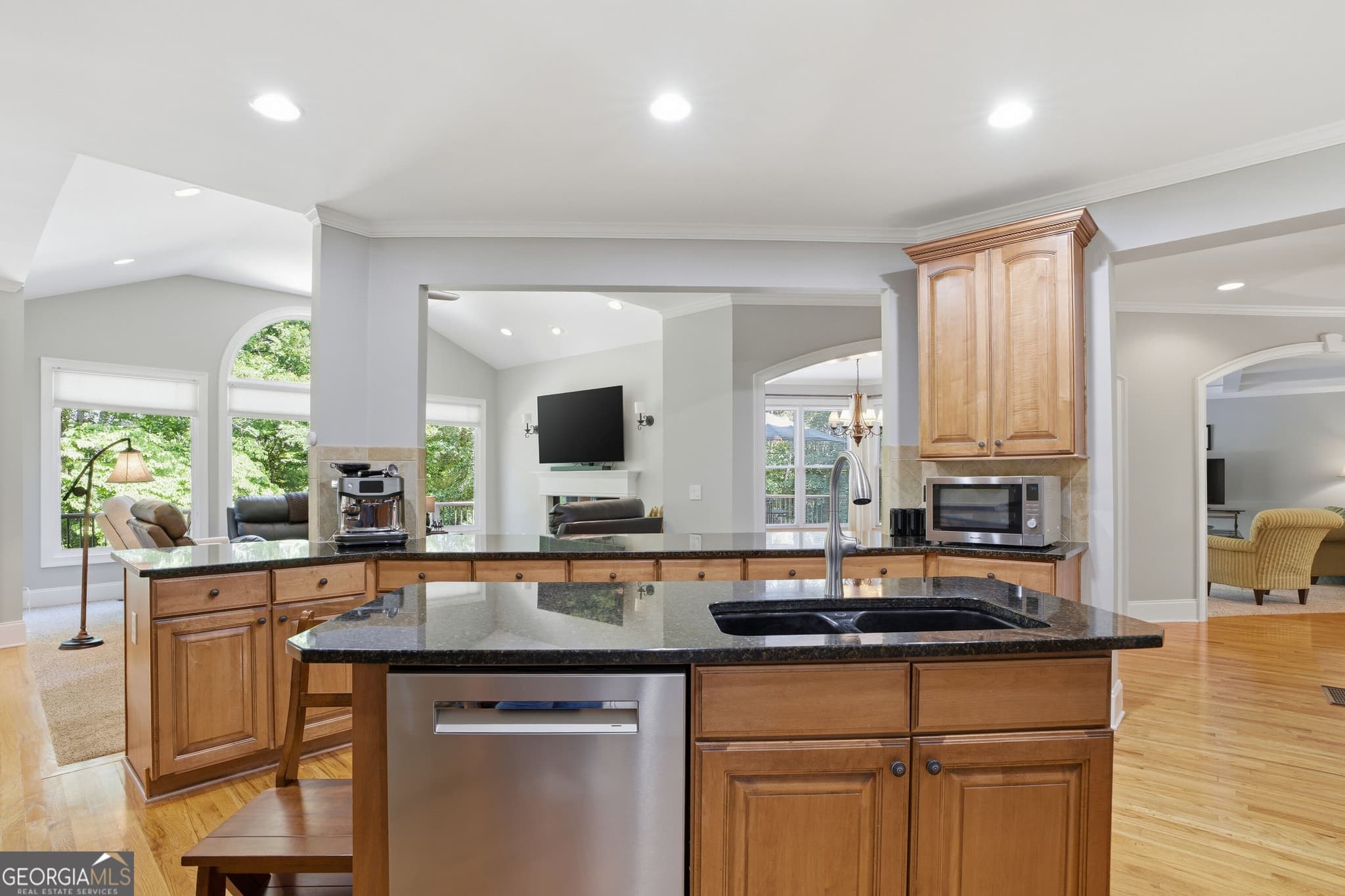 5 bedroom, 5.5 bathroom, 5,739 sq ft single family residence for sale at 29 Crolley Lane, White, GA 30184 — photo 10