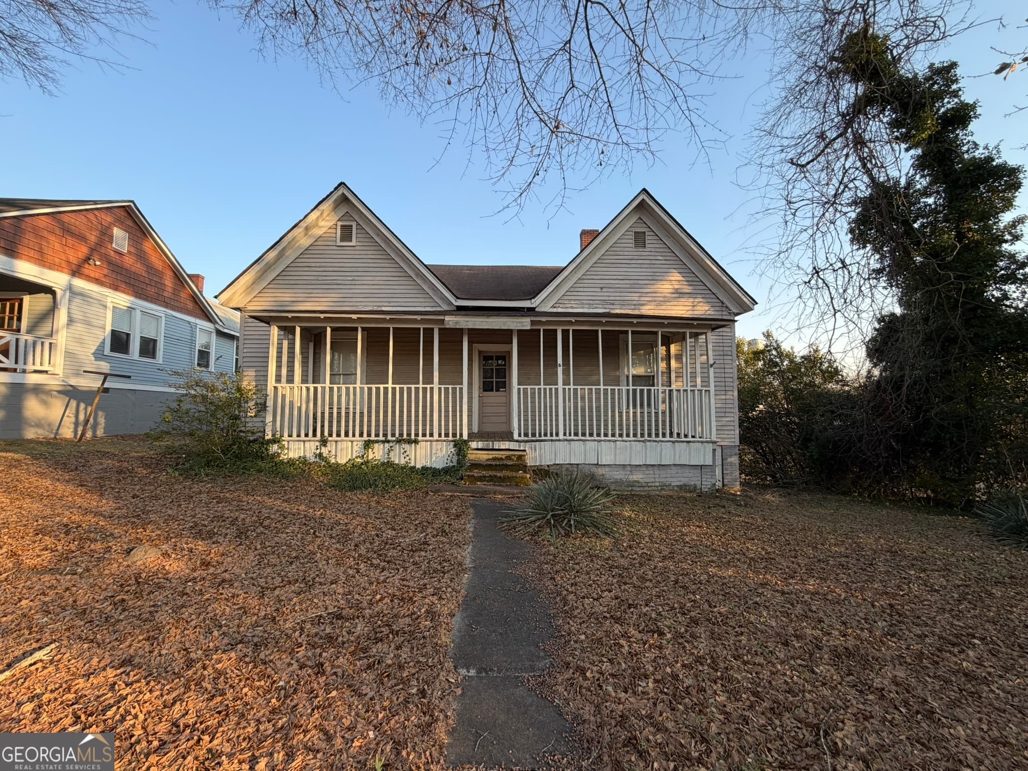 2 bedroom, 1 bathroom, 1,460 sq ft single family residence sold at 6 N Broad Street, Porterdale, GA 30014