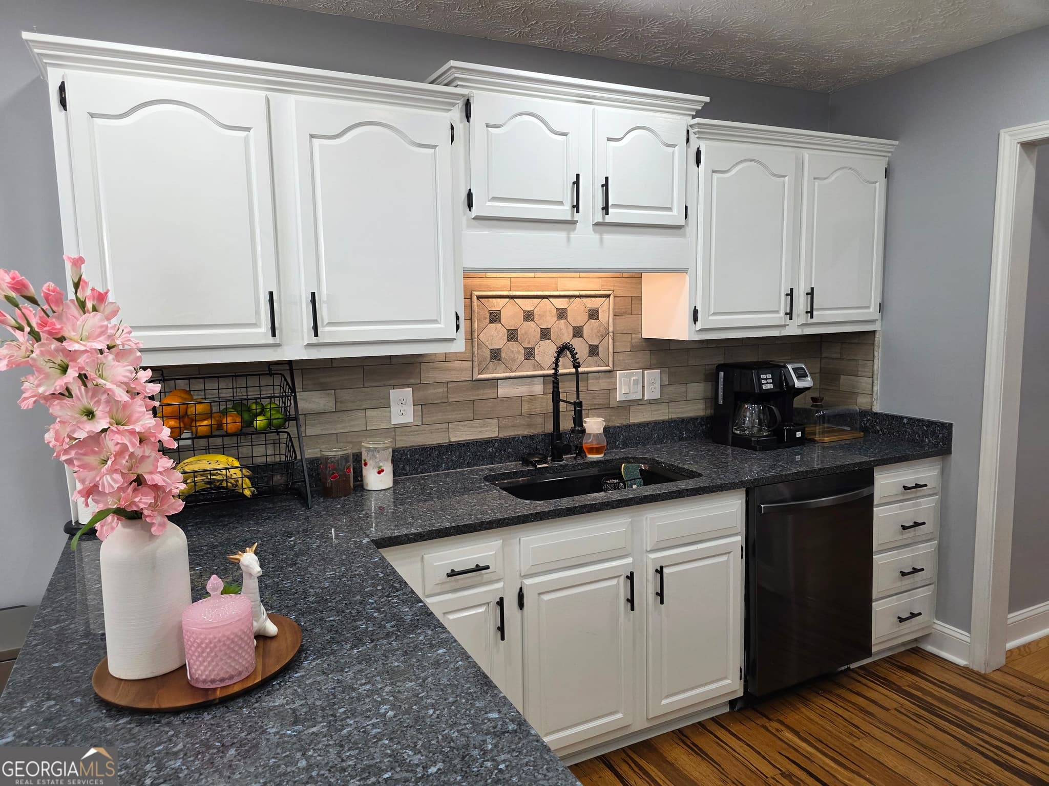 4 bedroom, 3 bathroom, 2,363 sq ft single family residence for sale at 1005 Creek Run Place, Temple, GA 30179 — photo 8