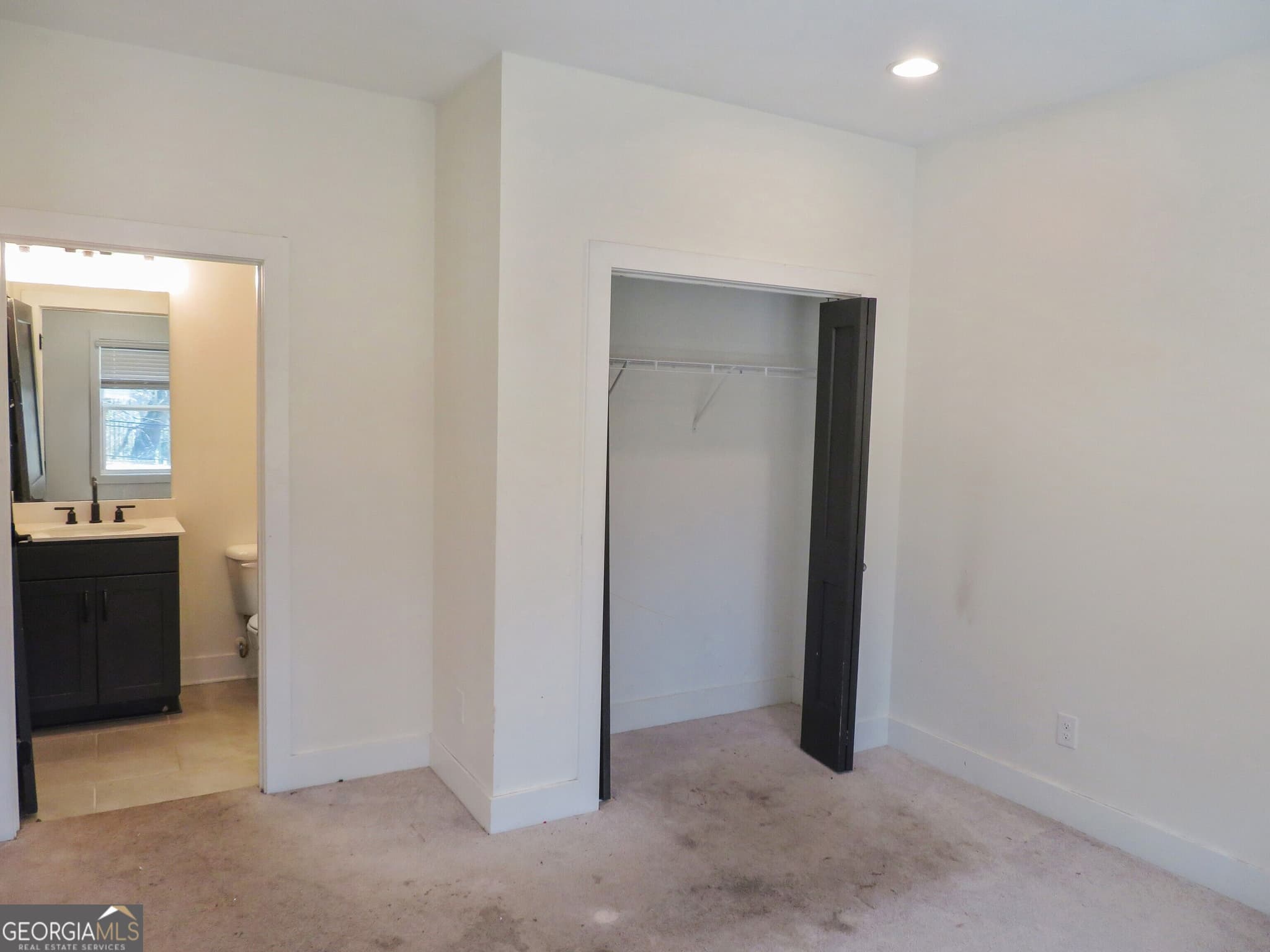 3 bedroom, 3.5 bathroom, 2,332 sq ft townhouse for sale at 2452 Sycamore Road, Atlanta, GA 30318 — photo 6