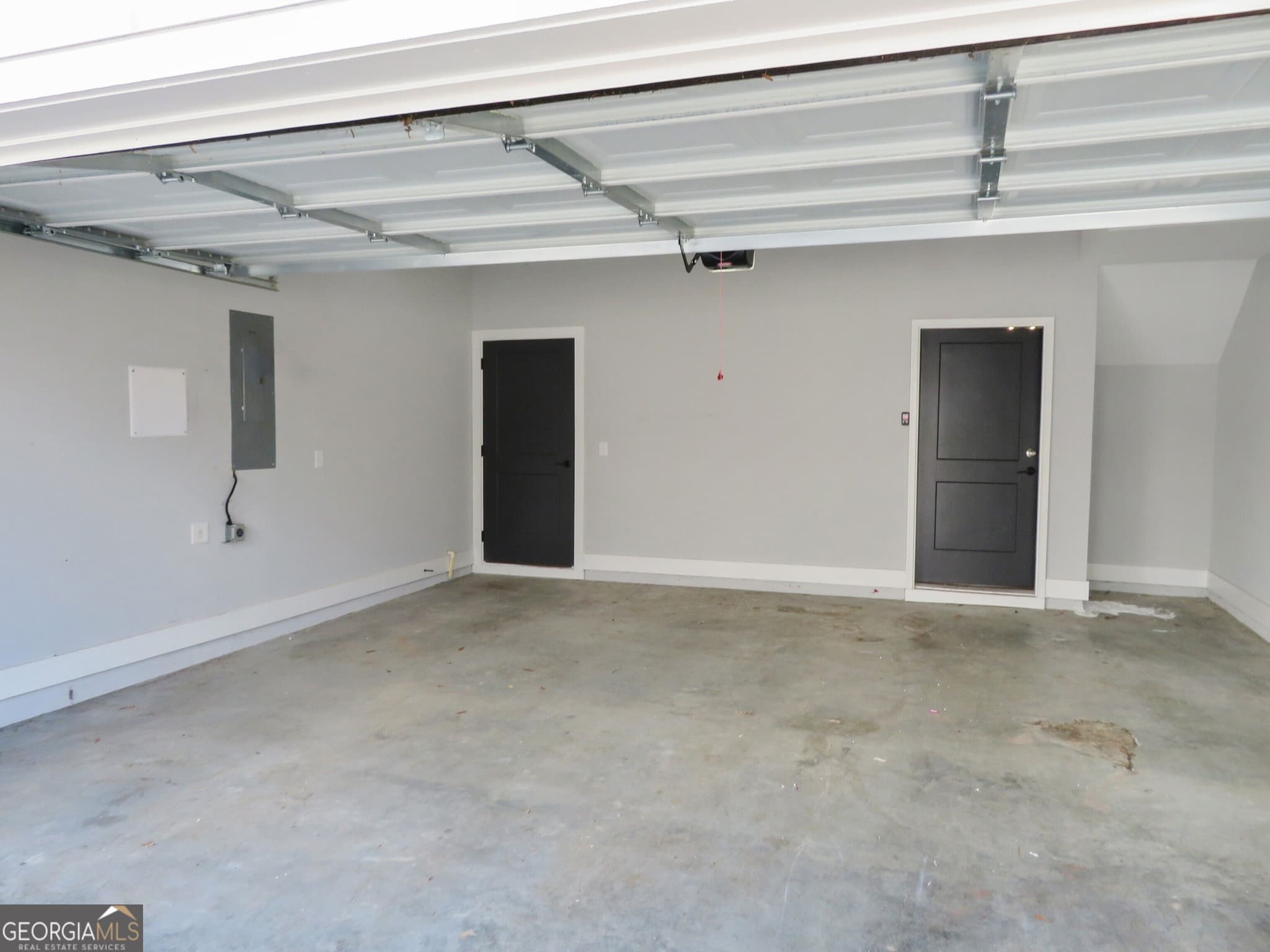 3 bedroom, 3.5 bathroom, 2,332 sq ft townhouse for sale at 2452 Sycamore Road, Atlanta, GA 30318 — photo 9