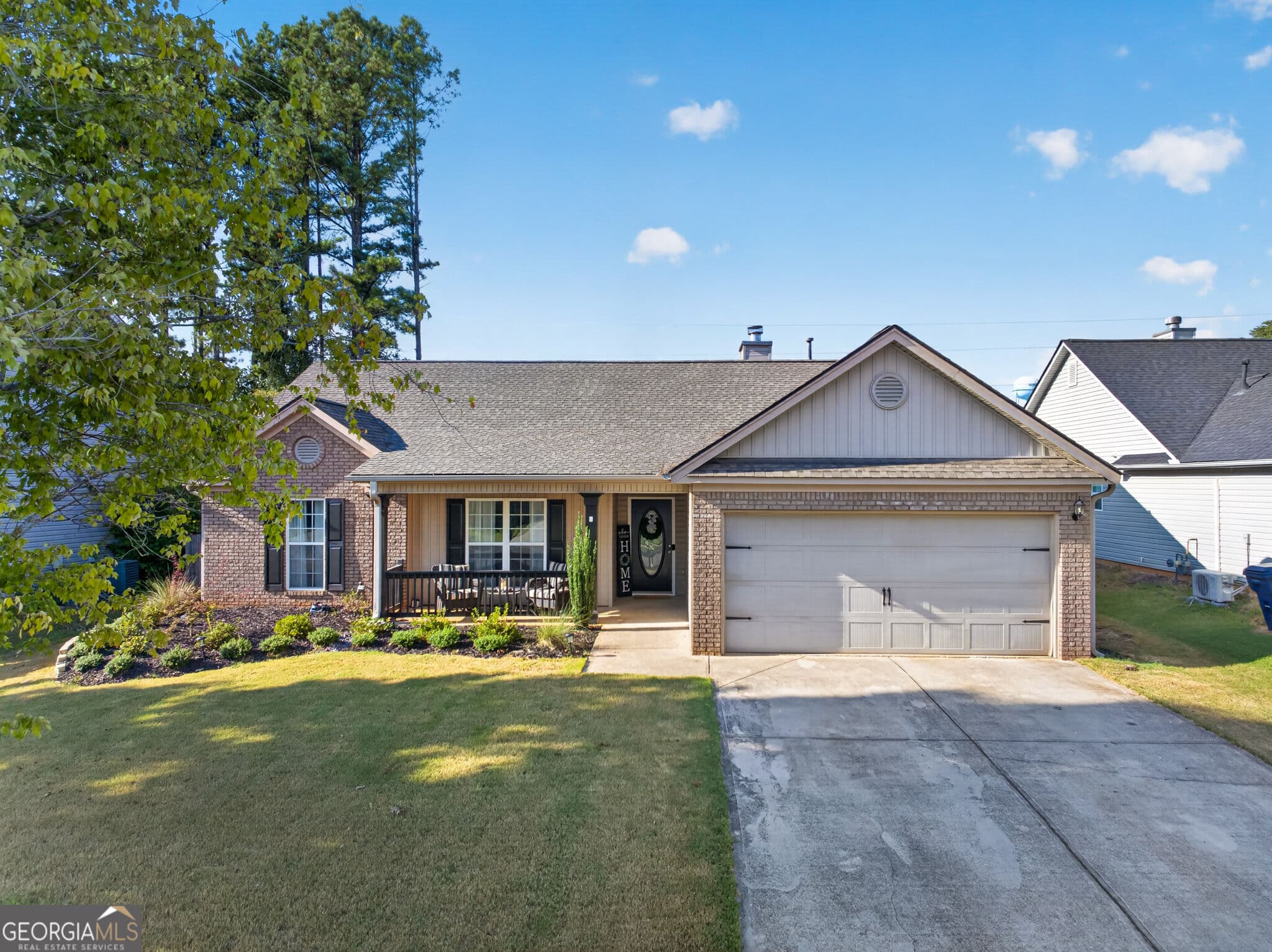 3 bedroom, 2 bathroom, 1,721 sq ft single family residence for sale at 2009 Massey Lane, Winder, GA 30680 — photo 2