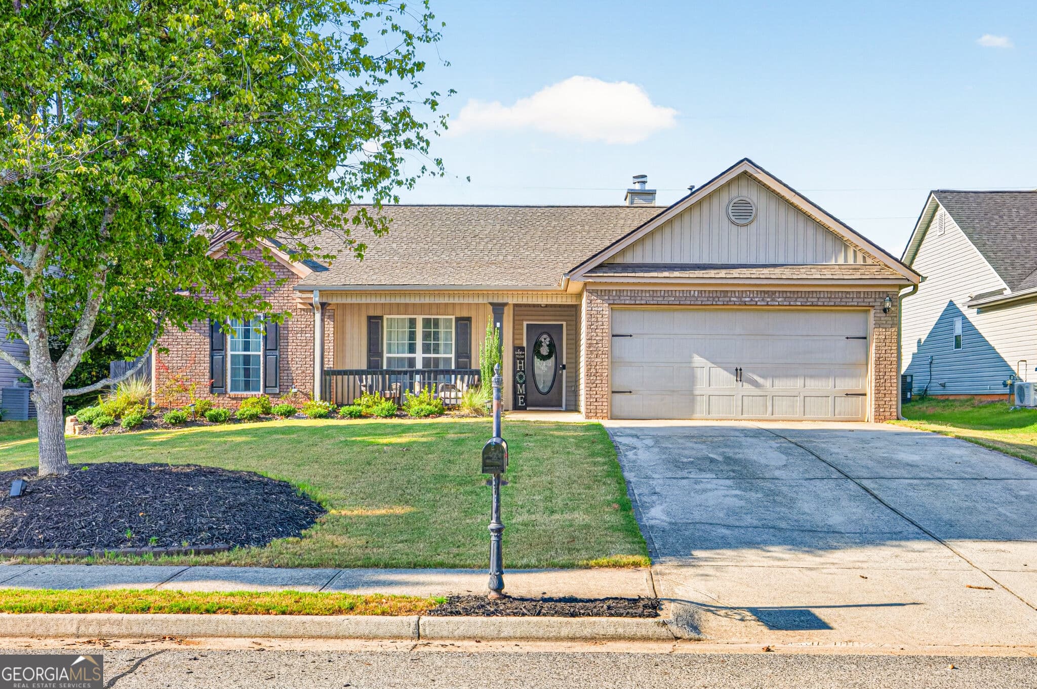 3 bedroom, 2 bathroom, 1,721 sq ft single family residence for sale at 2009 Massey Lane, Winder, GA 30680 — photo 3