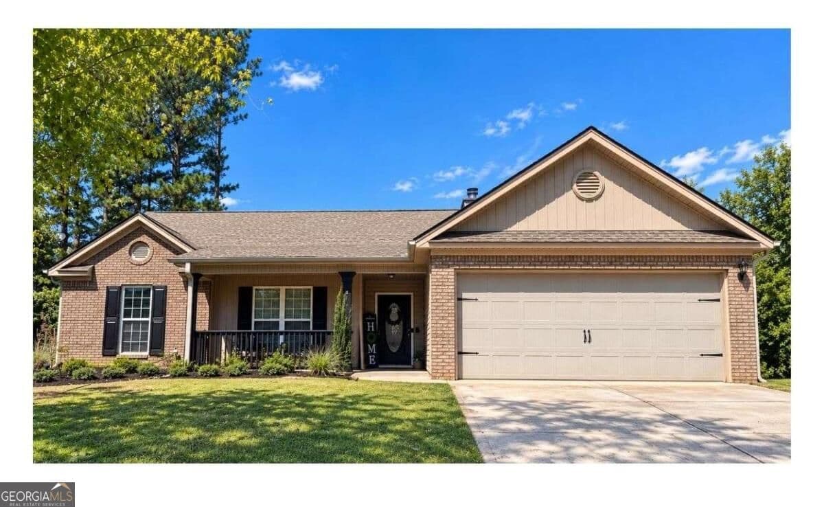 3 bedroom, 2 bathroom, 1,721 sq ft single family residence for sale at 2009 Massey Lane, Winder, GA 30680