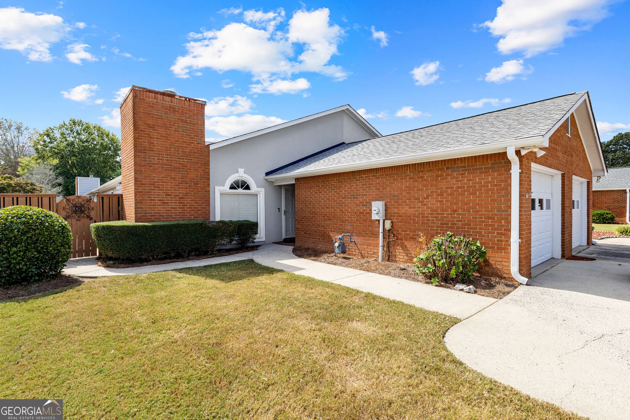 2 bedroom, 2 bathroom, 1,240 sq ft townhouse for rent at 120 Courtyard Lane, Fayetteville, GA 30215 for $1,895 a month