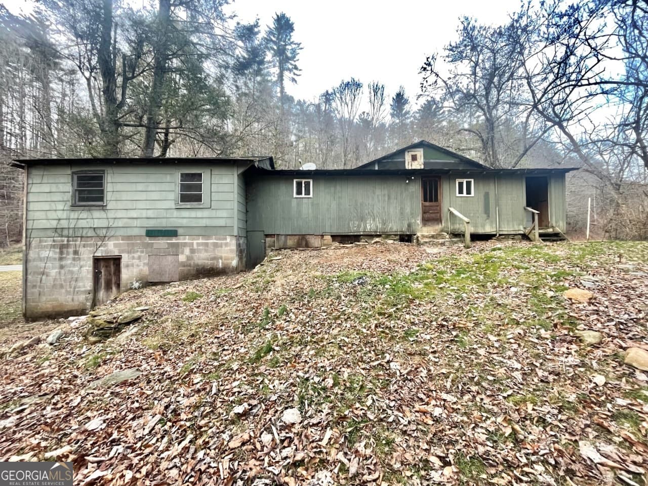 3 bedroom, 2 bathroom, 1,230 sq ft single family residence under contract at 4747 Highway 76, Clayton, GA 30525 — photo 2