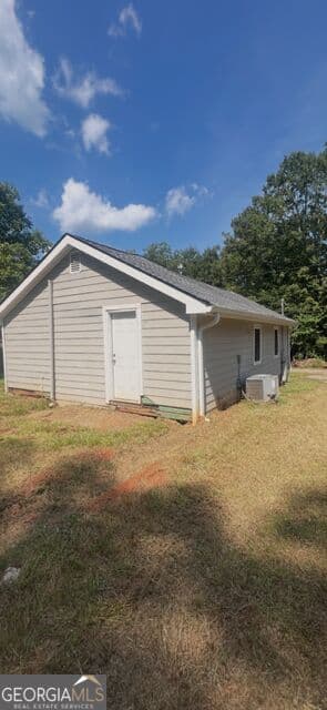 2 bedroom, 1 bathroom, 722 sq ft single family residence for sale at 810 N Warren, Milledgeville, GA 31061 — photo 5