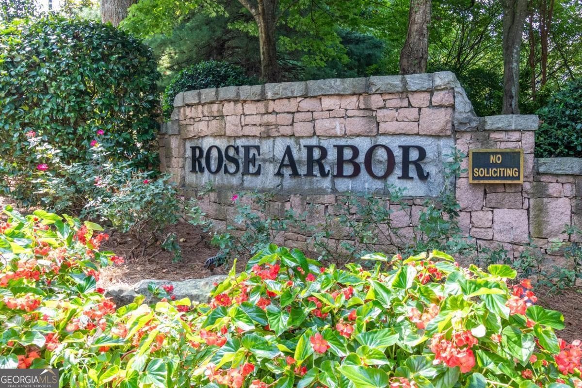 1 bedroom, 1 bathroom, 1,100 sq ft duplex for rent at 3418 Rose Arbor Court UNIT B, Atlanta, GA 30340 for $1,600 a month — photo 7