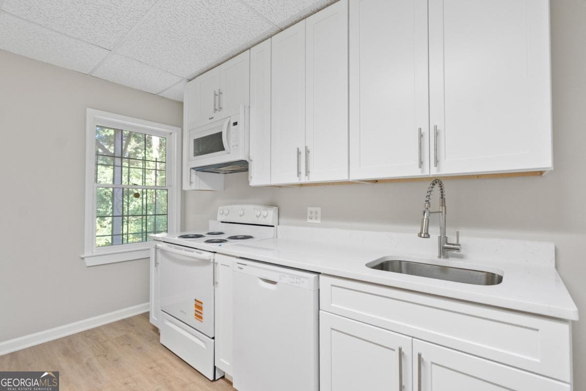 1 bedroom, 1 bathroom, 1,100 sq ft duplex for rent at 3418 Rose Arbor Court UNIT B, Atlanta, GA 30340 for $1,600 a month — photo 10