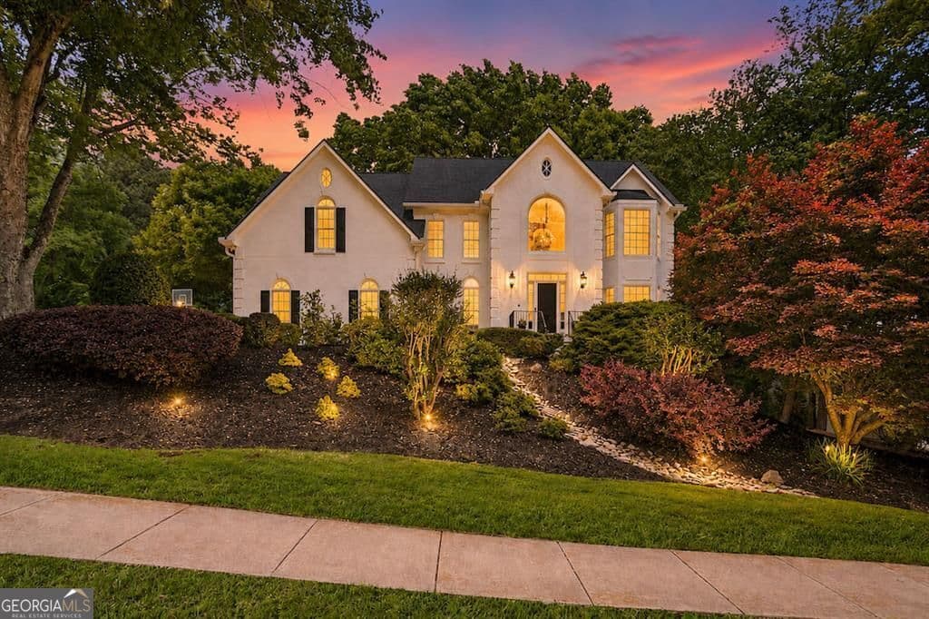 4 bedroom, 5 bathroom, 4,406 sq ft single family residence sold at 302 Barclay Place, Woodstock, GA 30189