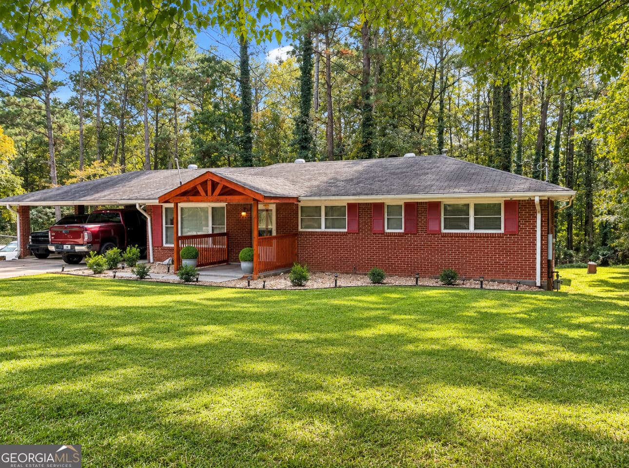 4 bedroom, 3 bathroom, 3,050 sq ft single family residence for sale at 5380 Koweta Road, South Fulton, GA 30349