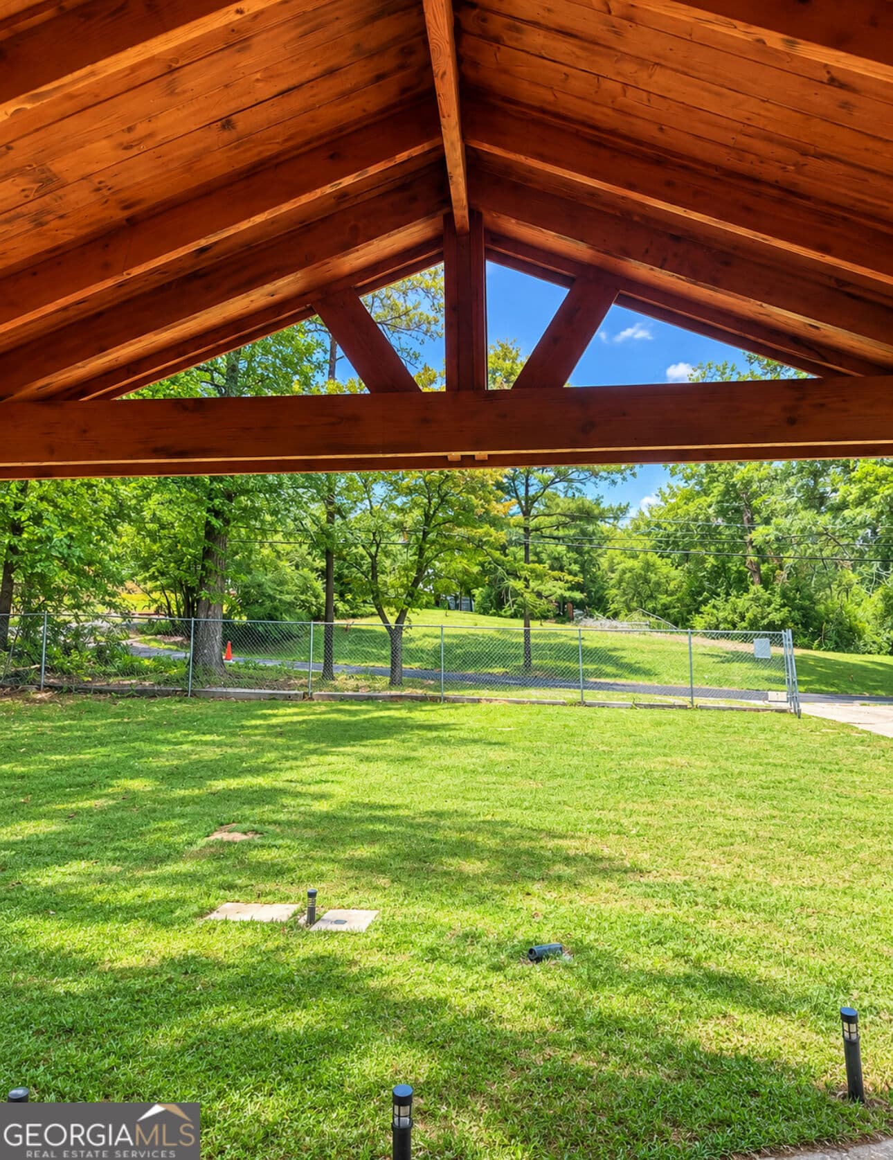4 bedroom, 3 bathroom, 3,050 sq ft single family residence for sale at 5380 Koweta Road, South Fulton, GA 30349 — photo 4