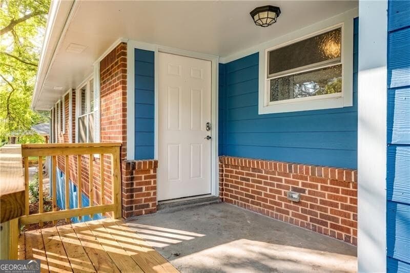2 bedroom, 2 bathroom, 1,405 sq ft single family residence for rent at 1966 Mark Trail, Decatur, GA 30032 for $2,295 a month — photo 6
