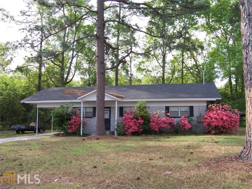 3 bedroom, 1 bathroom, 1,000 sq ft single family residence for rent at 311 Jewel Drive, Statesboro, GA 30458 for $1,295 a month