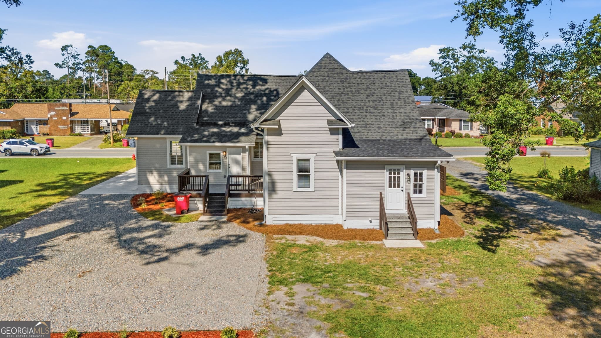 4 bedroom, 3 bathroom, 1,830 sq ft single family residence for sale at 204 Fair Street, Baxley, GA 31513 — photo 9