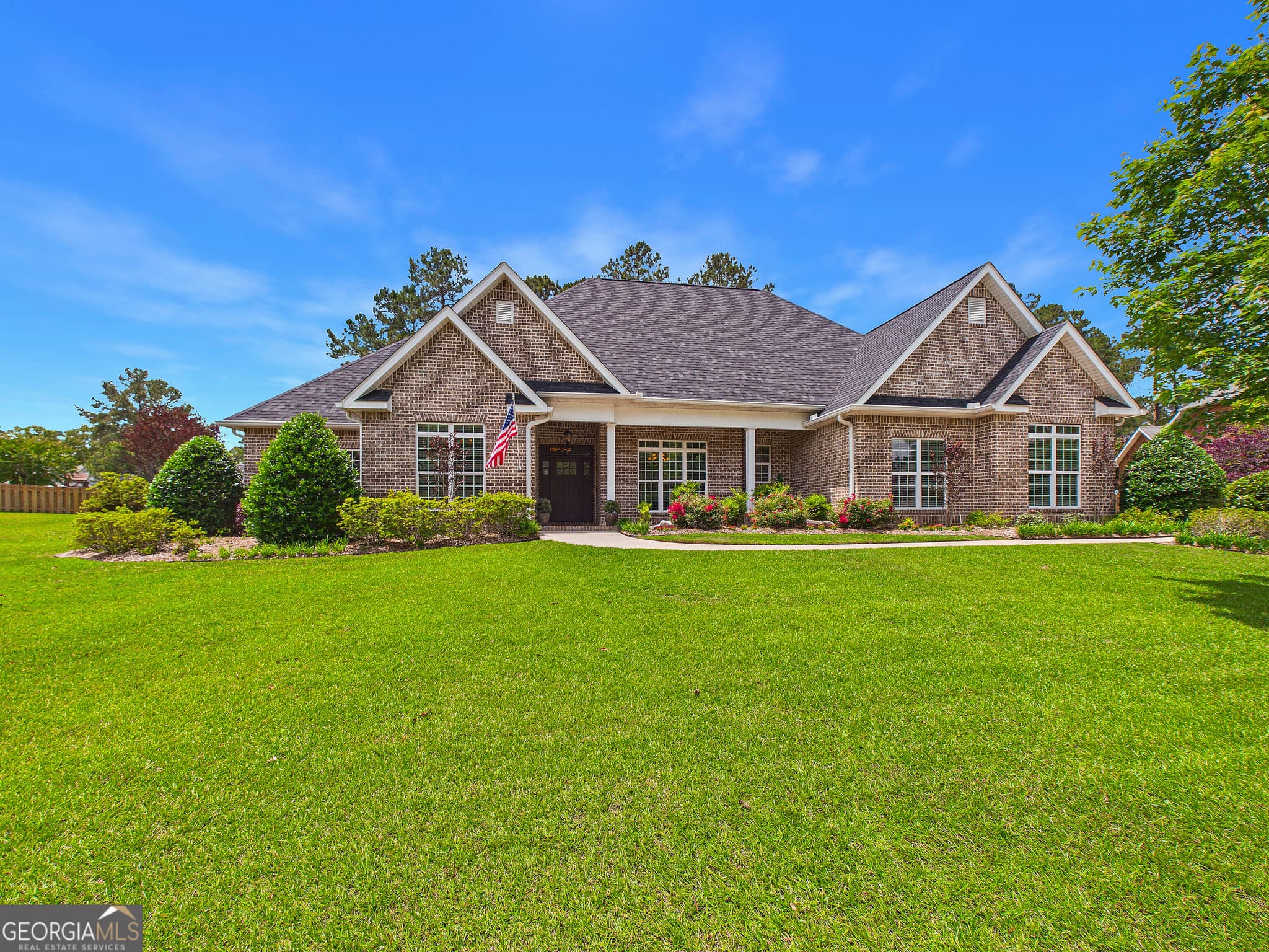 5 bedroom, 3.5 bathroom, 3,044 sq ft single family residence sold at 411 Stathams Way, Warner Robins, GA 31088