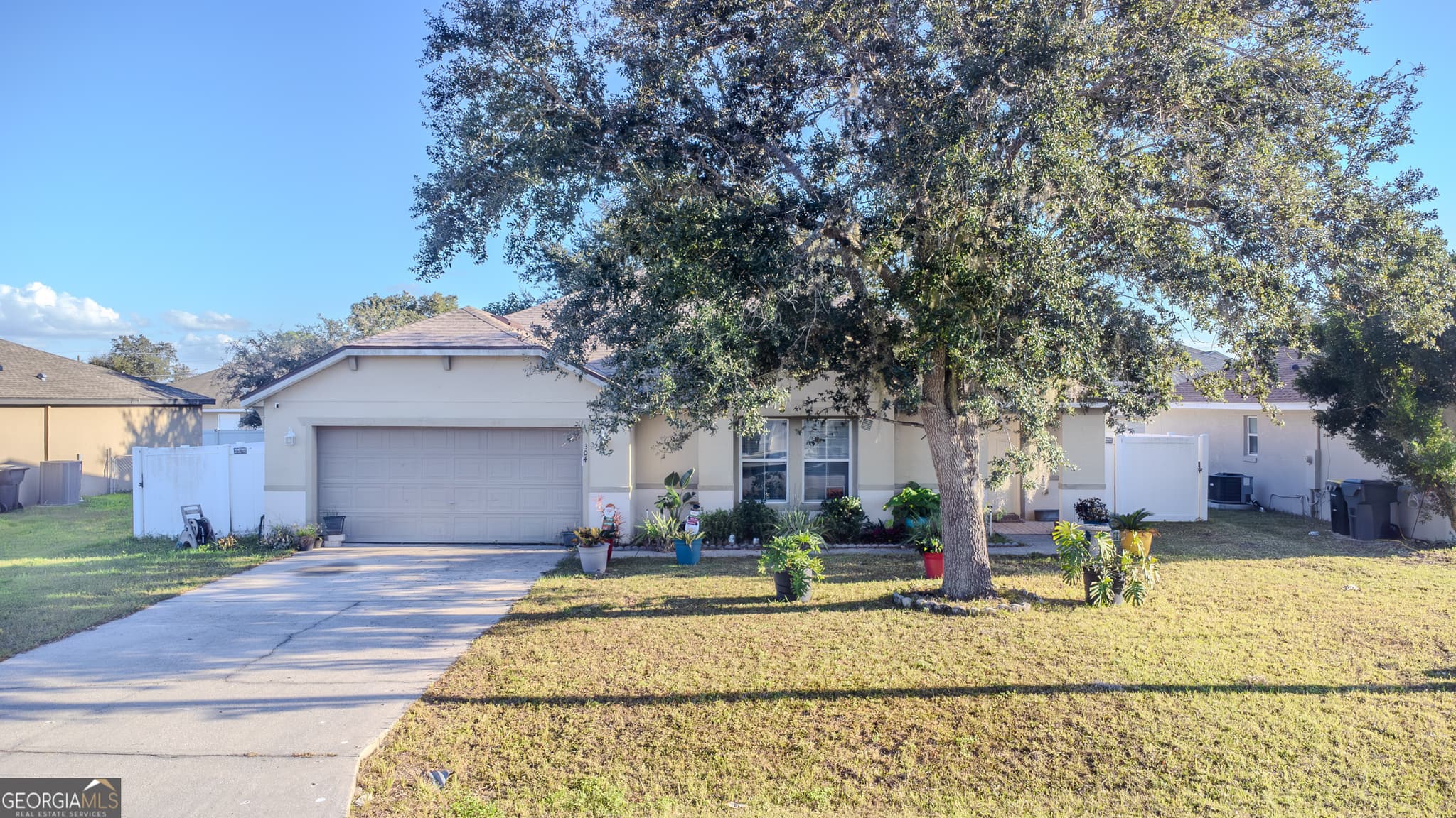 3 bedroom, 2 bathroom, 1,809 sq ft single family residence sold at 304 Grouper Drive, Kissimmee, FL 34759