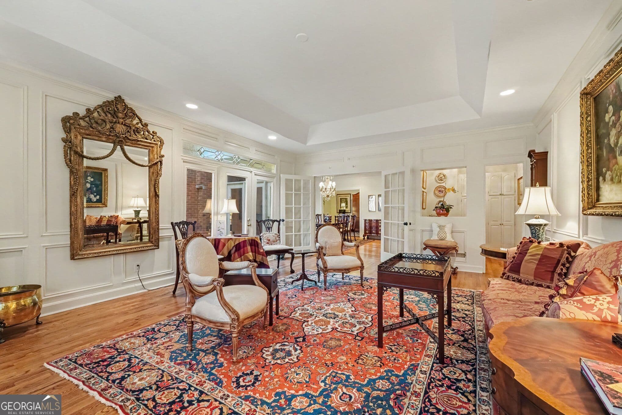 3 bedroom, 3.5 bathroom, 3,125 sq ft townhouse for sale at 3685 Peachtree Road 16, Atlanta, GA 30319 — photo 2