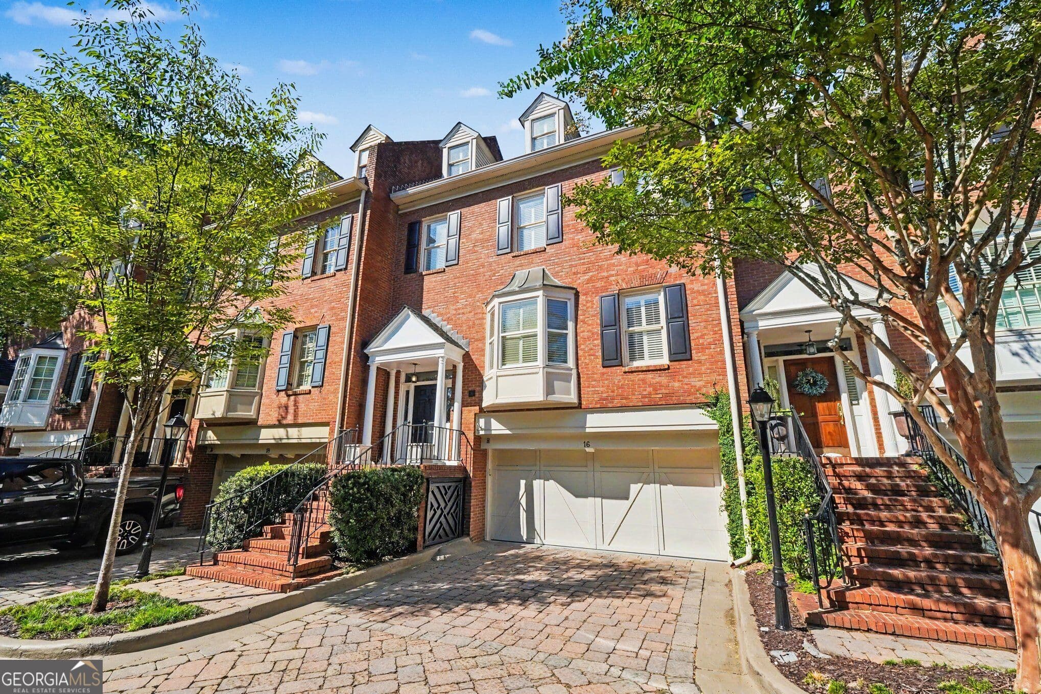 3 bedroom, 3.5 bathroom, 3,125 sq ft townhouse for sale at 3685 Peachtree Road 16, Atlanta, GA 30319 — photo 7