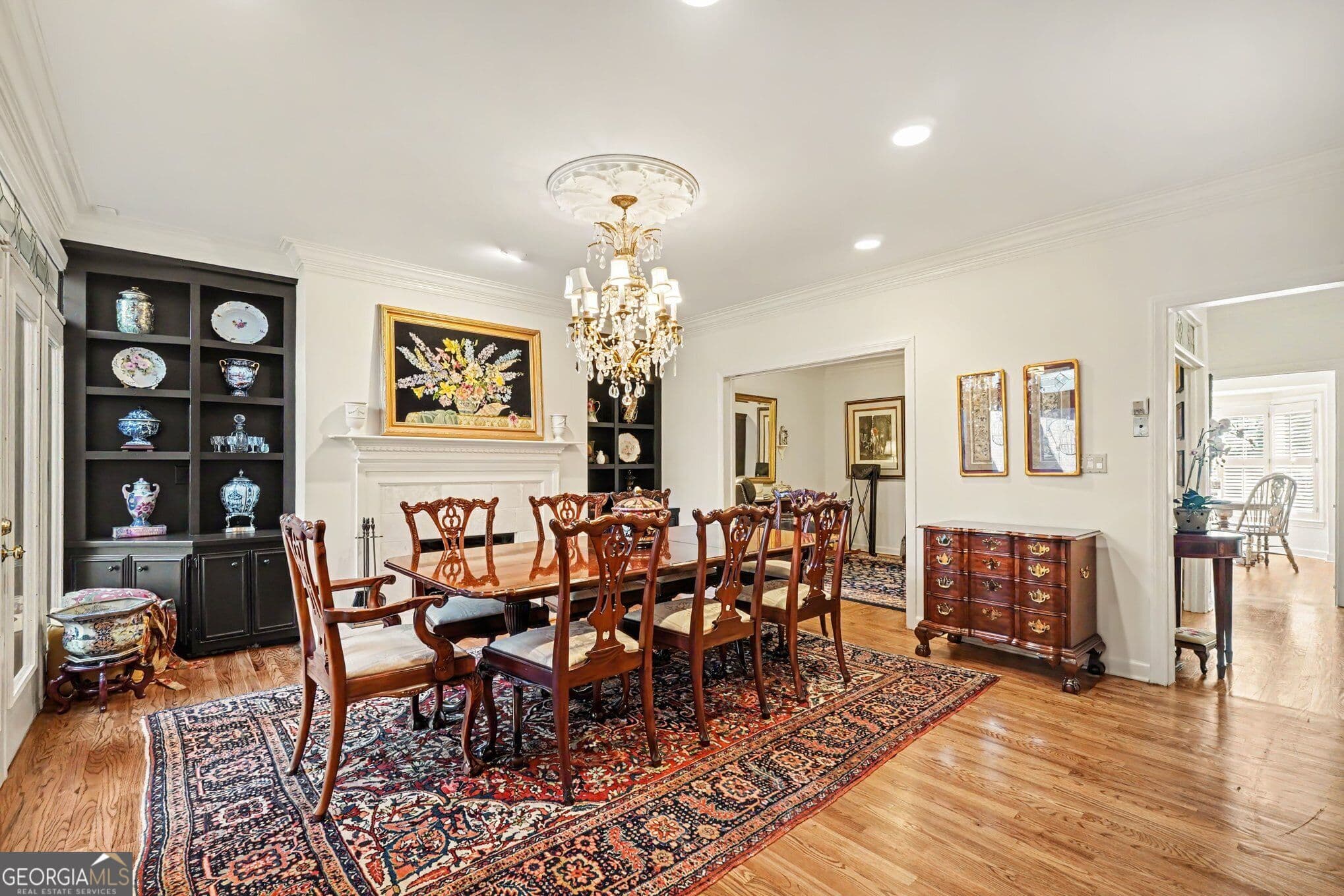 3 bedroom, 3.5 bathroom, 3,125 sq ft townhouse for sale at 3685 Peachtree Road 16, Atlanta, GA 30319 — photo 3