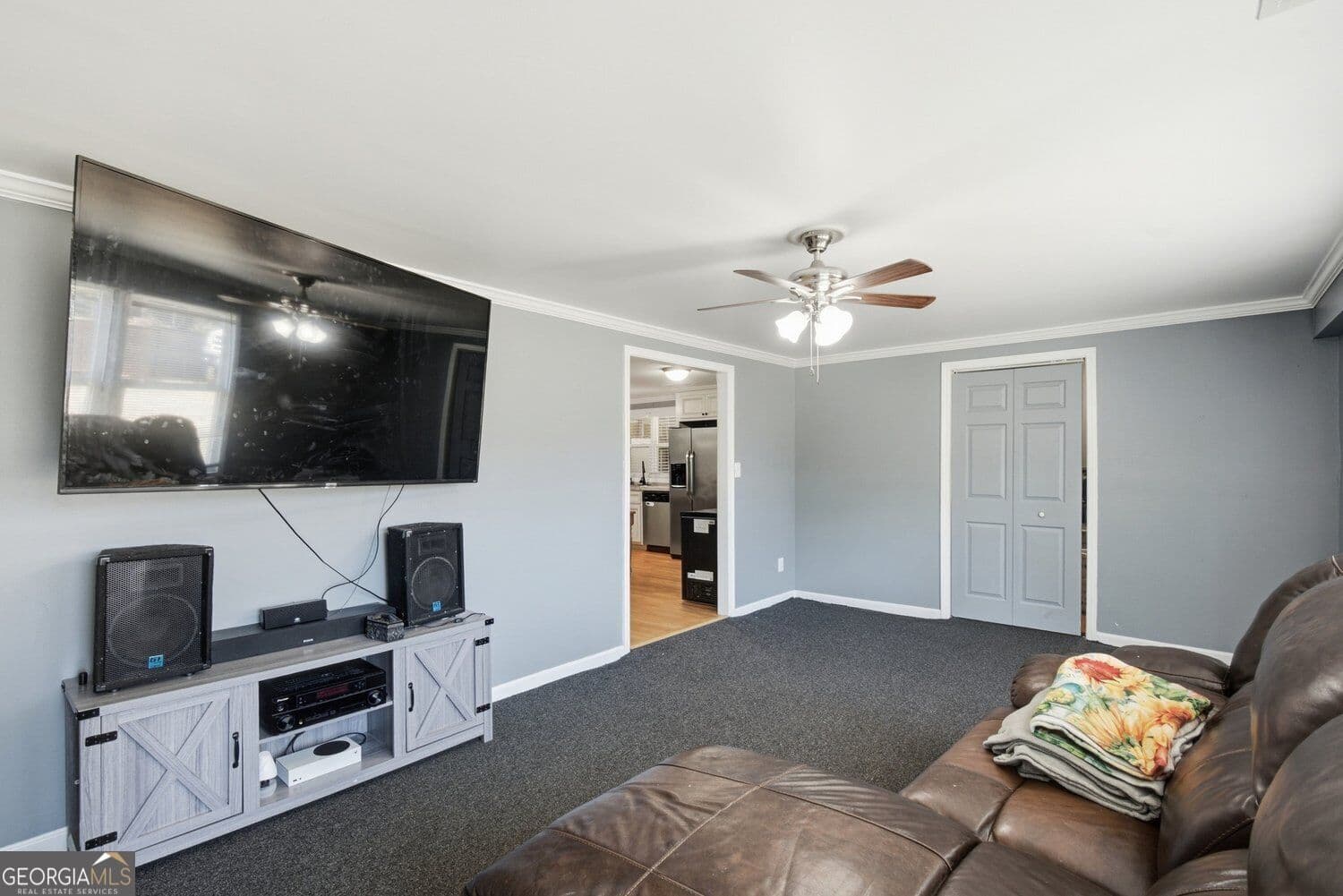 5 bedroom, 2 bathroom, 2,047 sq ft single family residence for sale at 116 Smith Street, Locust Grove, GA 30248 — photo 9