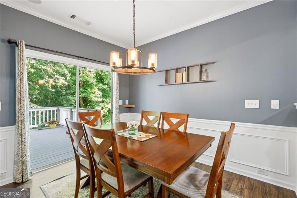 3 bedroom, 3 bathroom, 1,878 sq ft single family residence for sale at 6040 Ellington Cove, Cumming, GA 30040 — photo 8