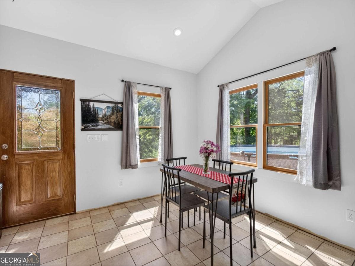 2 bedroom, 1 bathroom, 1,584 sq ft single family residence for sale at 924 Fred Ash Road, Dahlonega, GA 30533 — photo 7