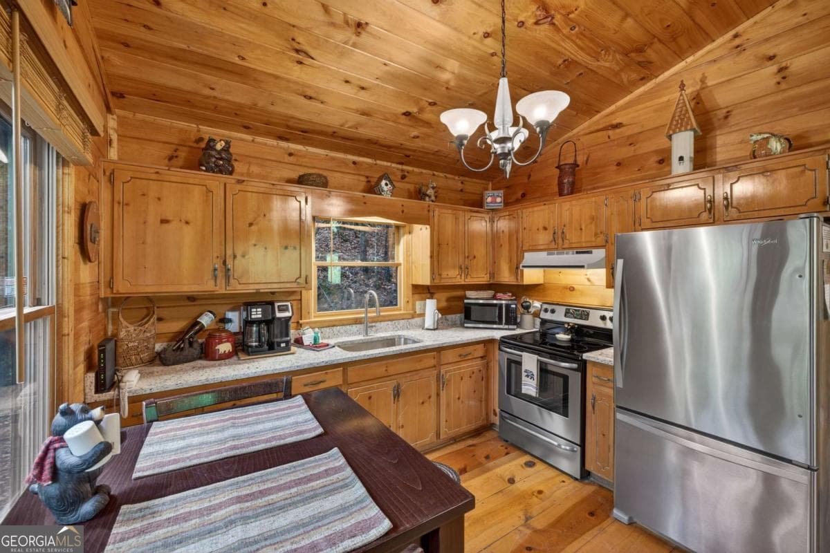 2 bedroom, 1 bathroom, 672 sq ft cabin,single family residence for sale at 203 Mountain View Drive, Cherry Log, GA 30522 — photo 4
