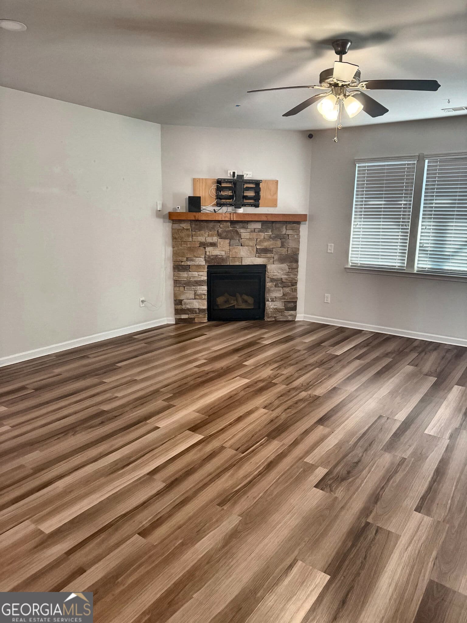 5 bedroom, 3 bathroom, 3,584 sq ft single family residence for rent at 155 Craines View, Covington, GA 30014 for $2,800 a month — photo 5