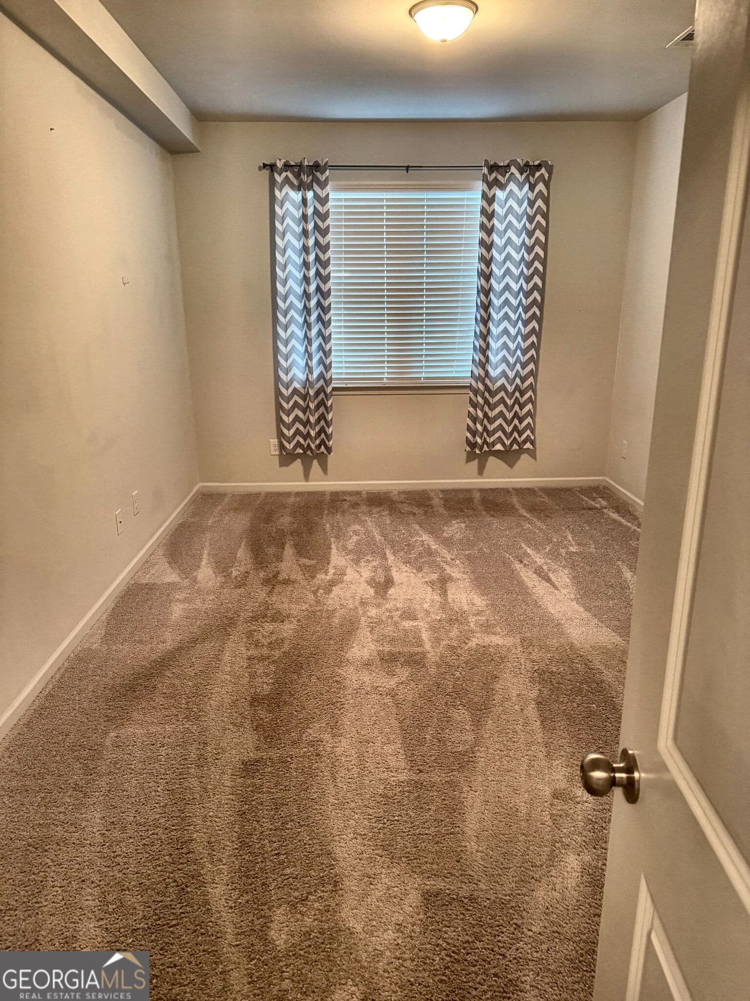 5 bedroom, 3 bathroom, 3,584 sq ft single family residence for rent at 155 Craines View, Covington, GA 30014 for $2,800 a month — photo 9